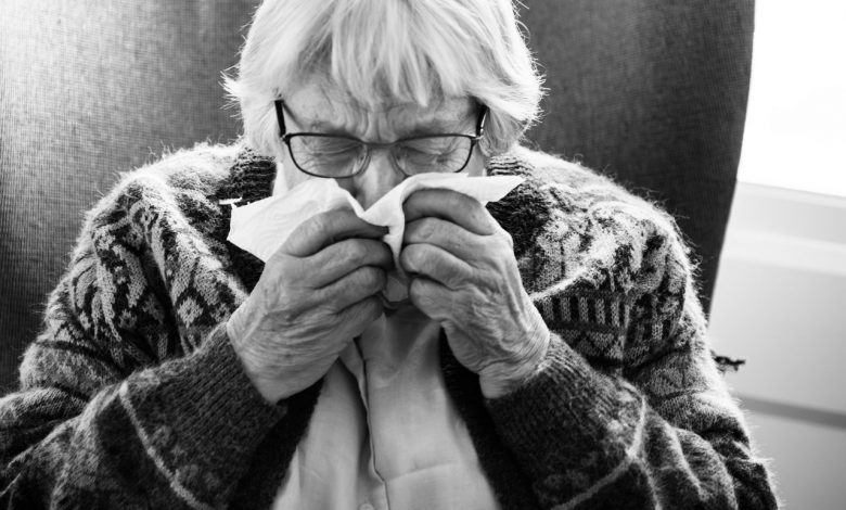 Sintomas gripais em idosos são sinais de alarme para Covid-19